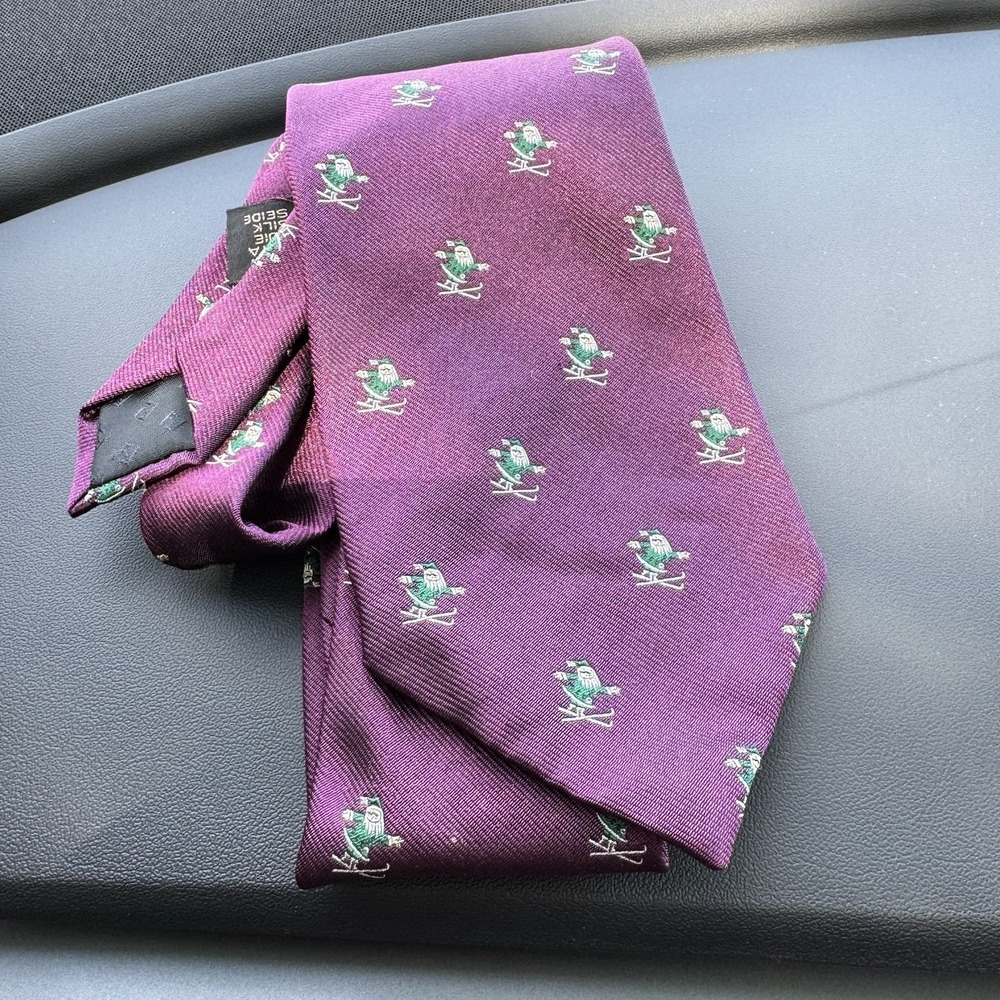 Fendi Ties for Men Christmas All over Green Skii Santa Purple 100% Silk 56" Vtg